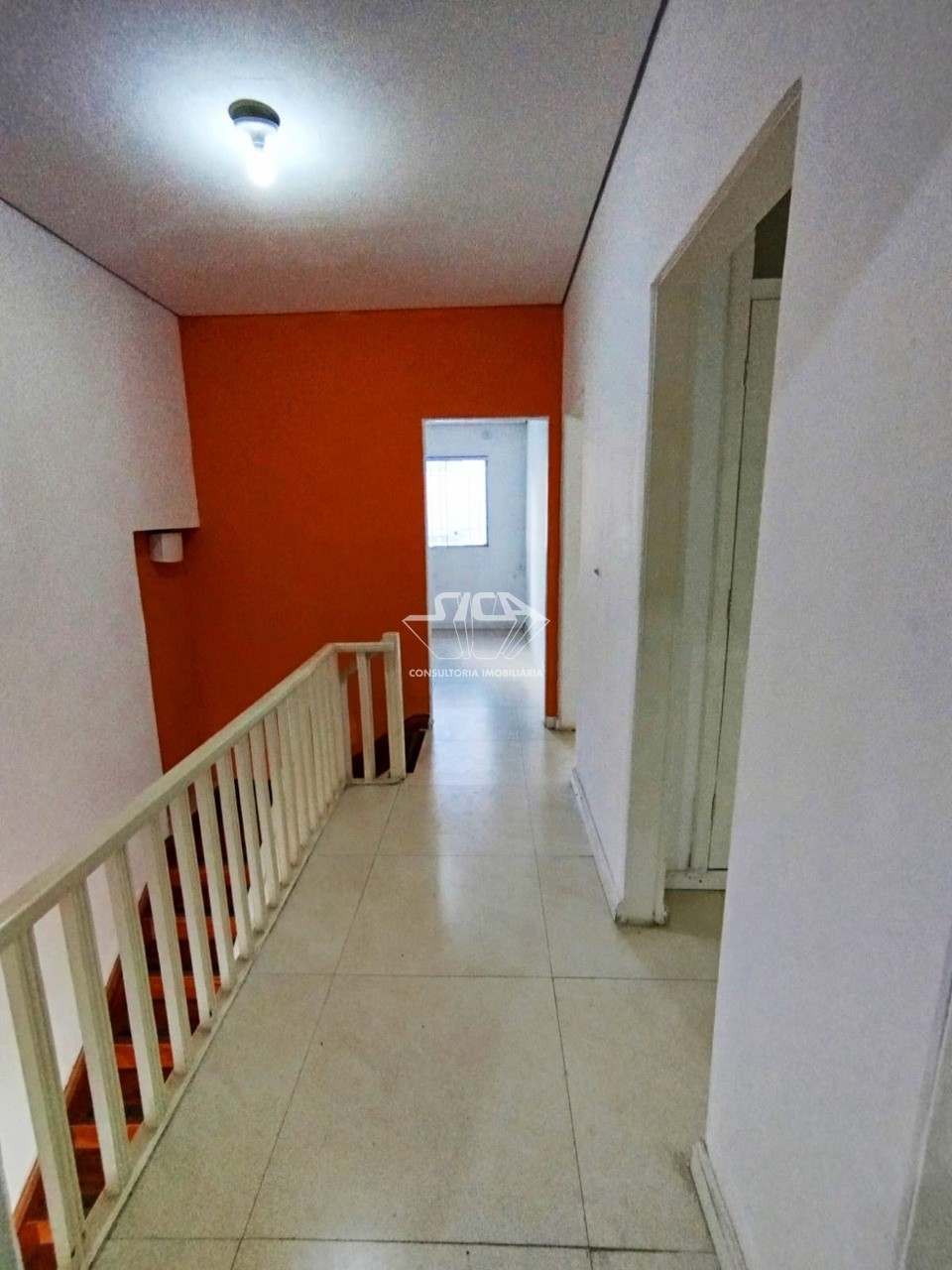 Prédio Inteiro para alugar com 5 quartos, 150m² - Foto 1