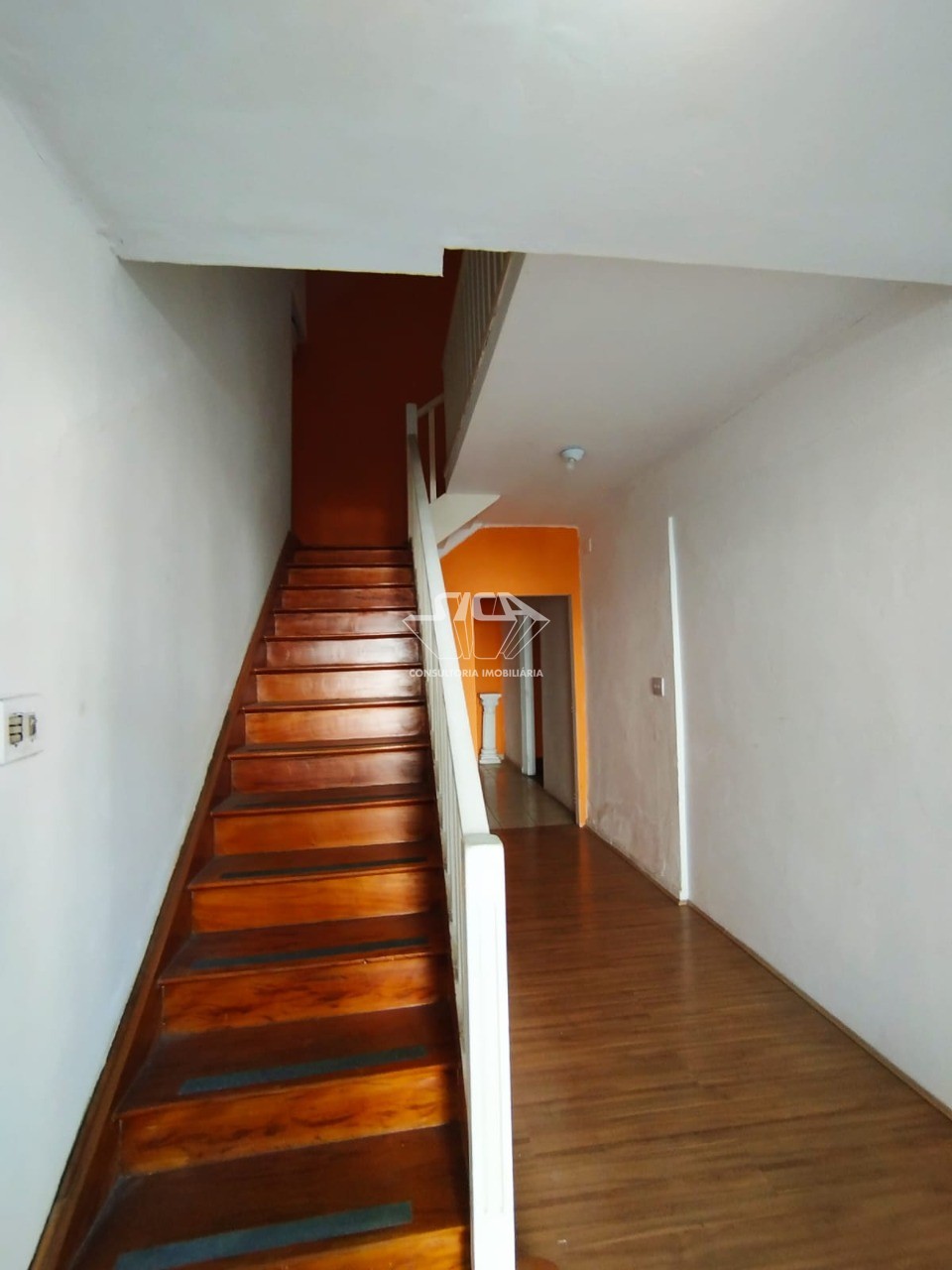 Prédio Inteiro para alugar com 5 quartos, 150m² - Foto 9