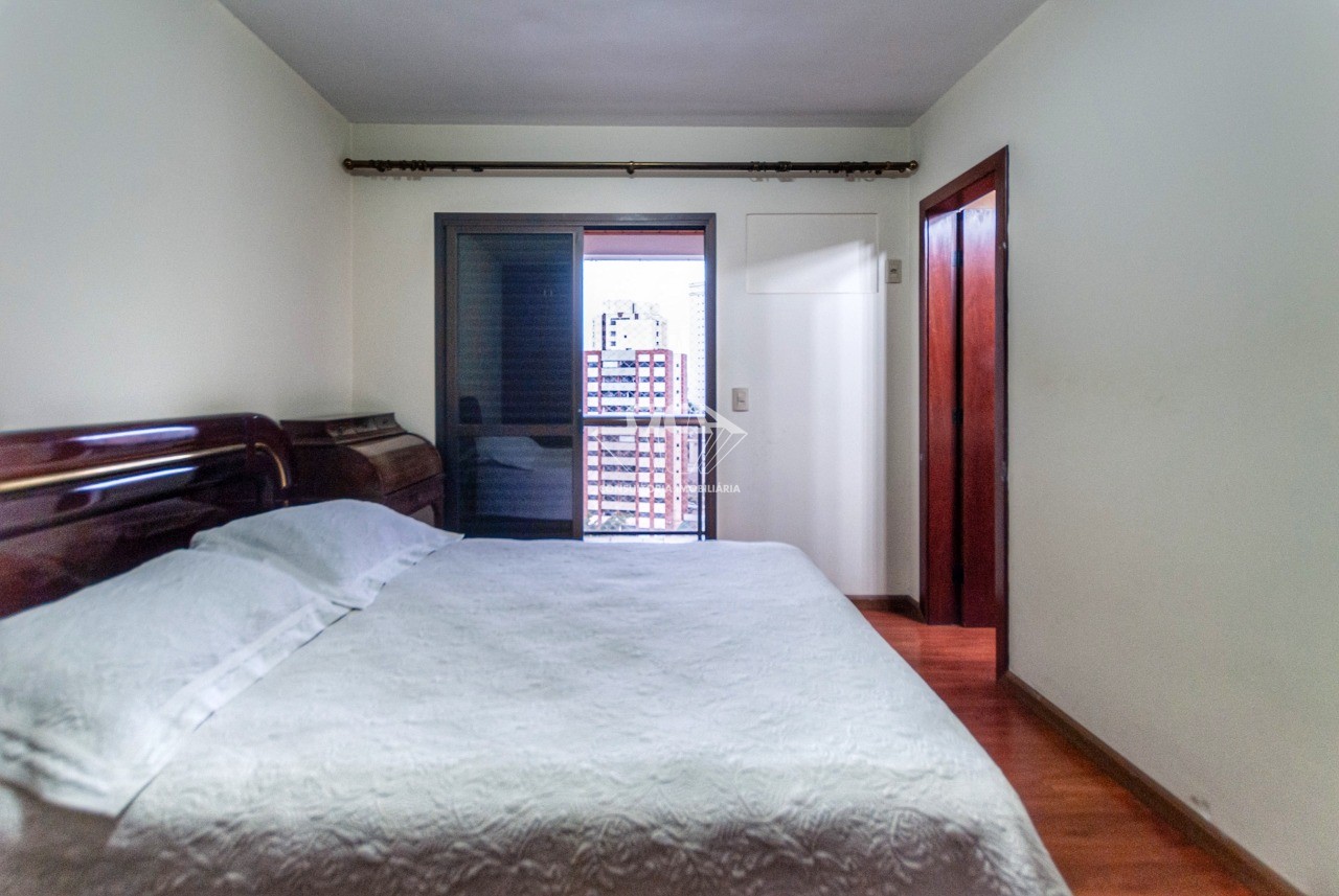 Apartamento à venda com 4 quartos, 140m² - Foto 42