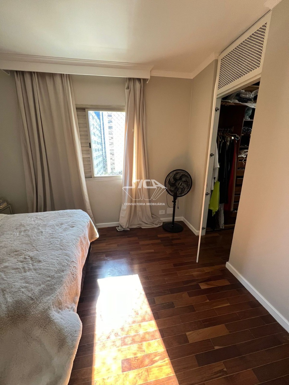 Apartamento à venda com 5 quartos, 200m² - Foto 18