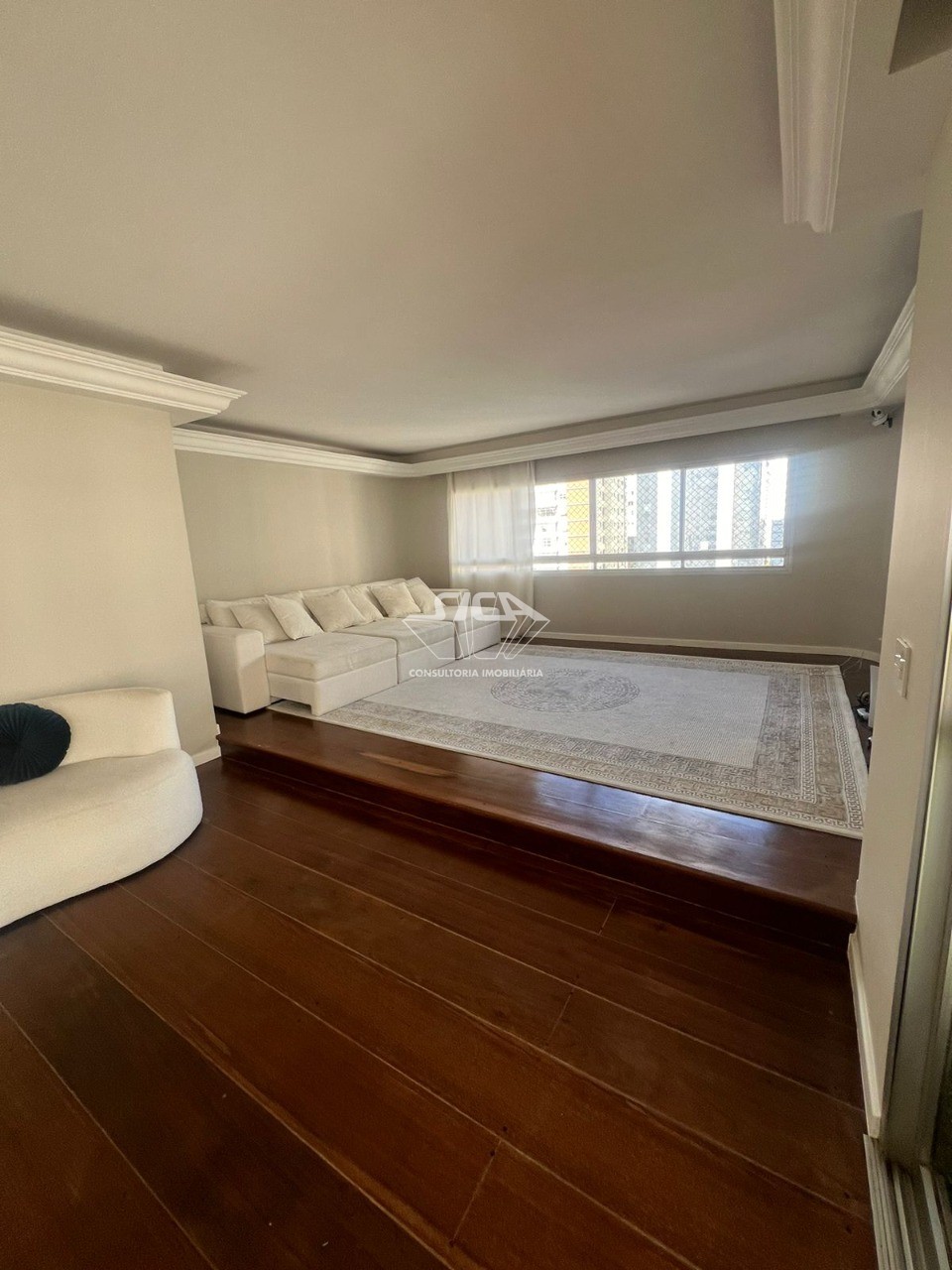 Apartamento à venda com 5 quartos, 200m² - Foto 4