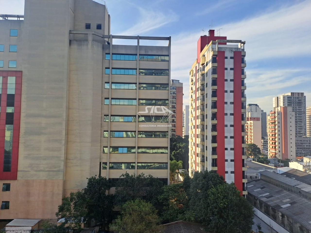 Apartamento para alugar com 3 quartos, 80m² - Foto 1