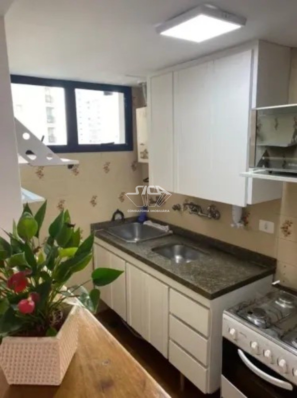 Apartamento para alugar com 1 quarto, 51m² - Foto 11