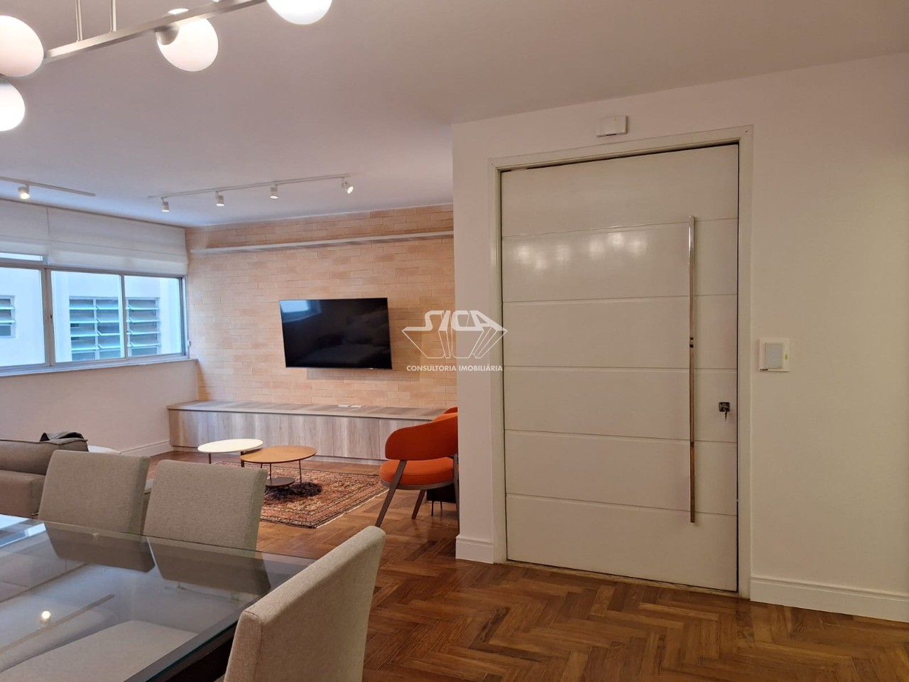 Apartamento à venda com 3 quartos, 140m² - Foto 2