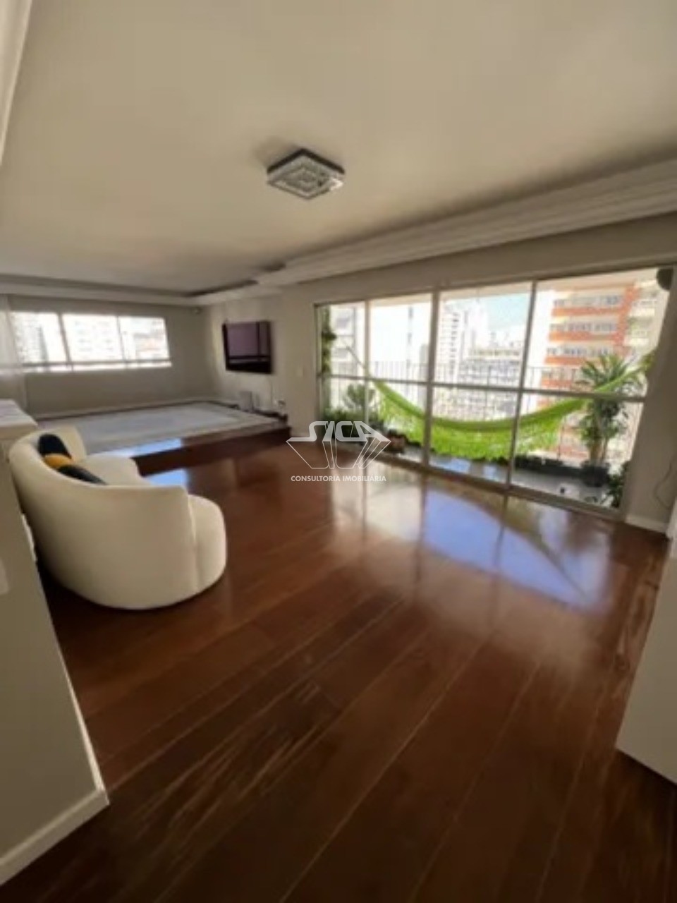 Apartamento à venda com 5 quartos, 200m² - Foto 1