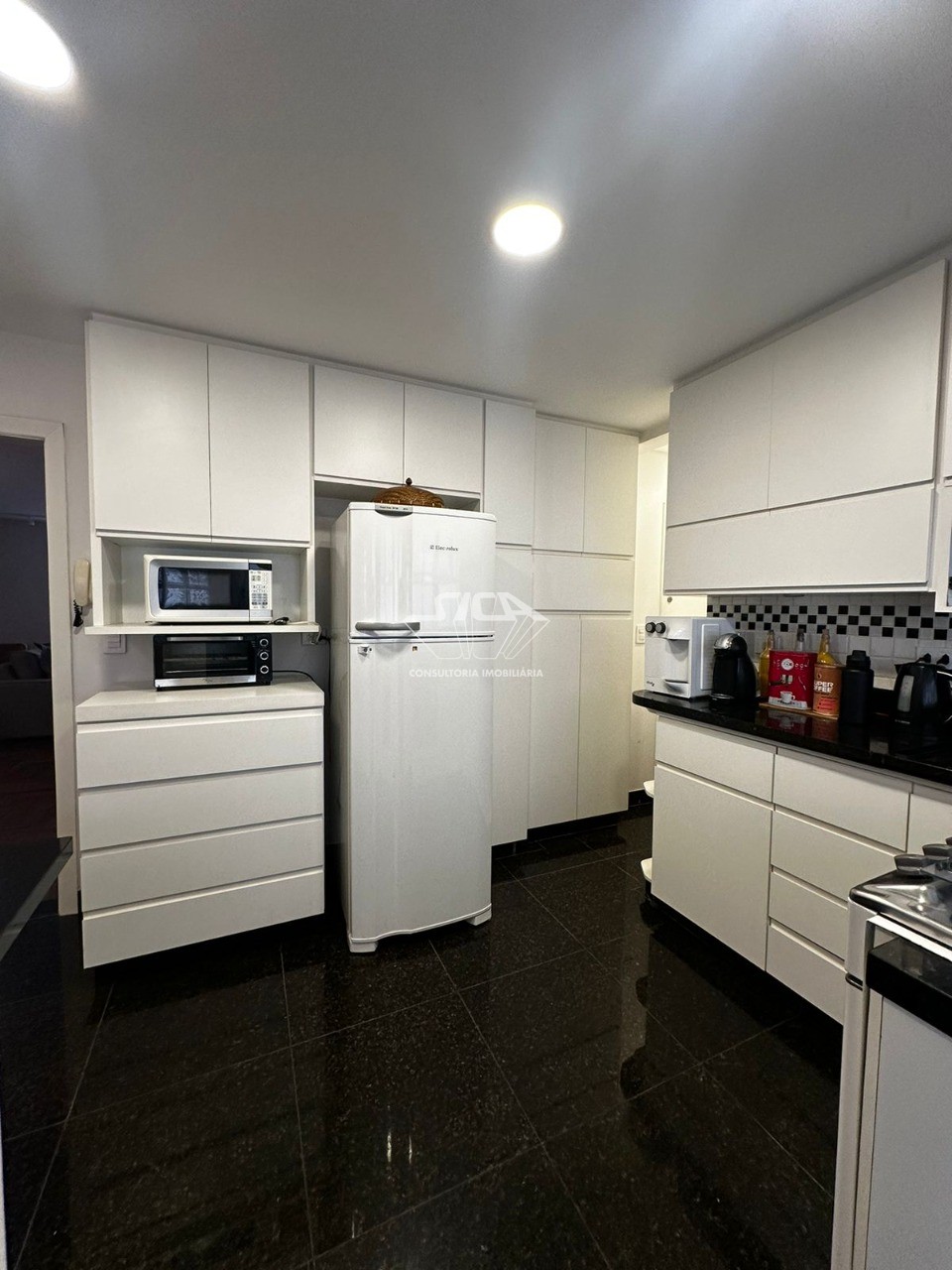 Apartamento à venda com 3 quartos, 140m² - Foto 30