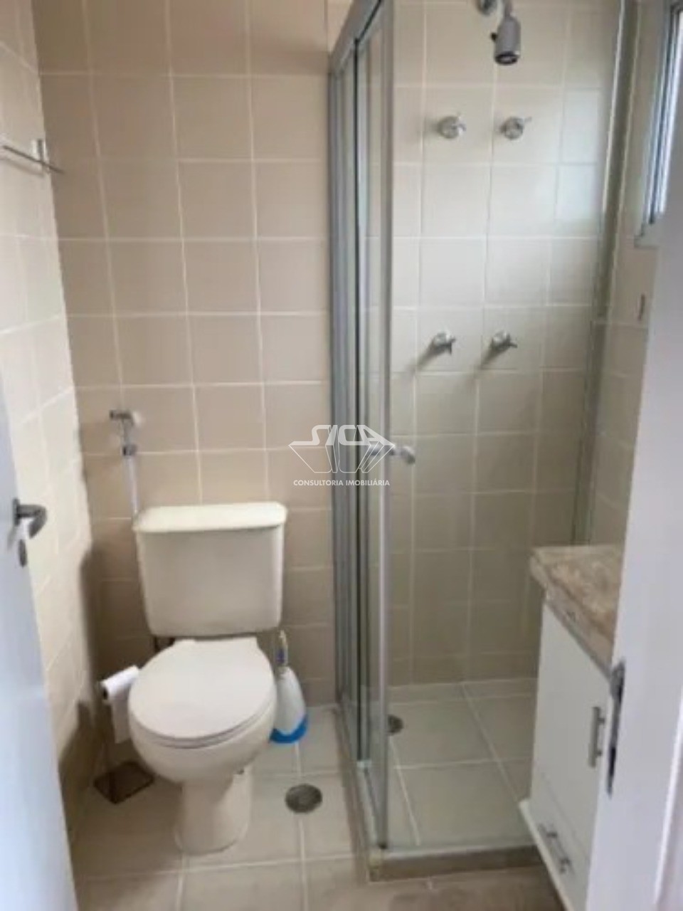 Apartamento para alugar com 2 quartos, 65m² - Foto 11