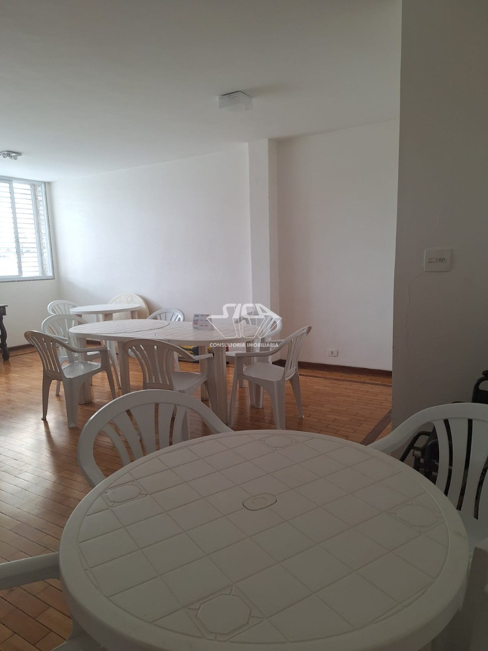 Apartamento para alugar com 1 quarto, 47m² - Foto 30