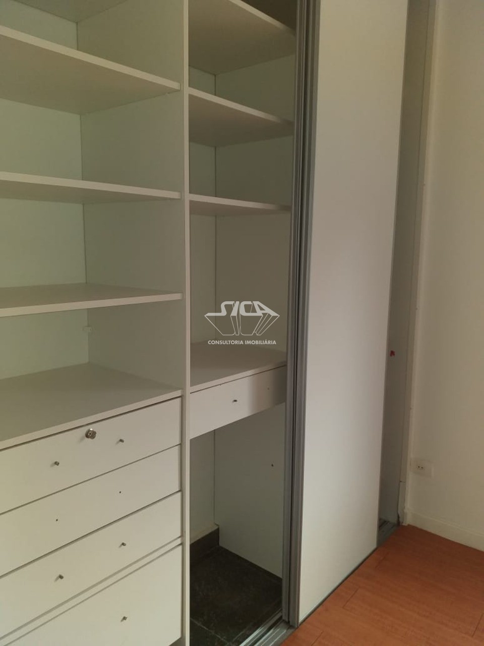 Apartamento à venda com 3 quartos, 180m² - Foto 17