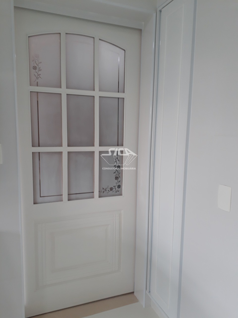 Apartamento à venda com 2 quartos, 72m² - Foto 27