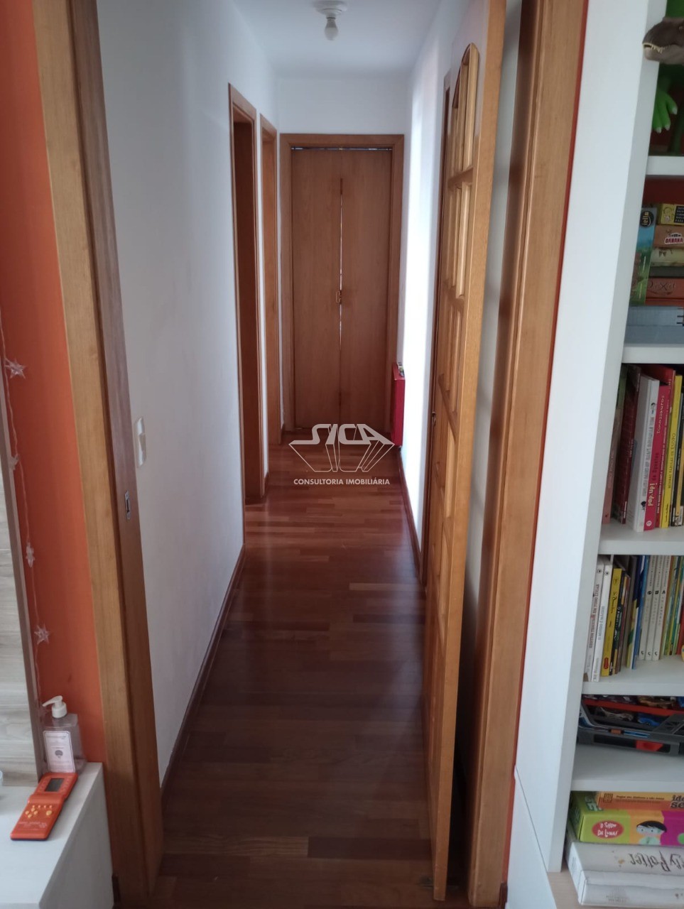 Apartamento para alugar com 3 quartos, 99m² - Foto 2