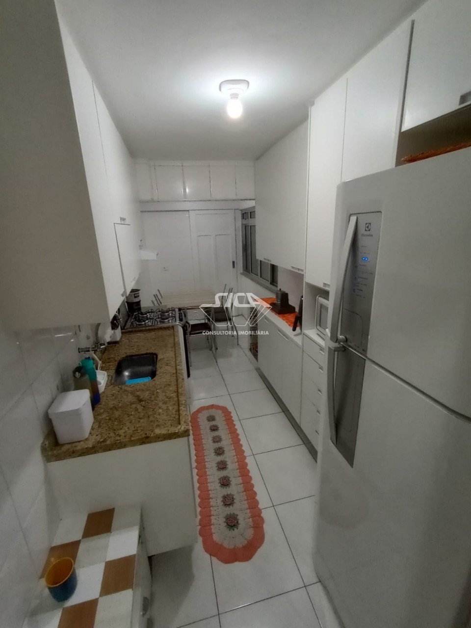 Apartamento para alugar com 3 quartos, 99m² - Foto 14