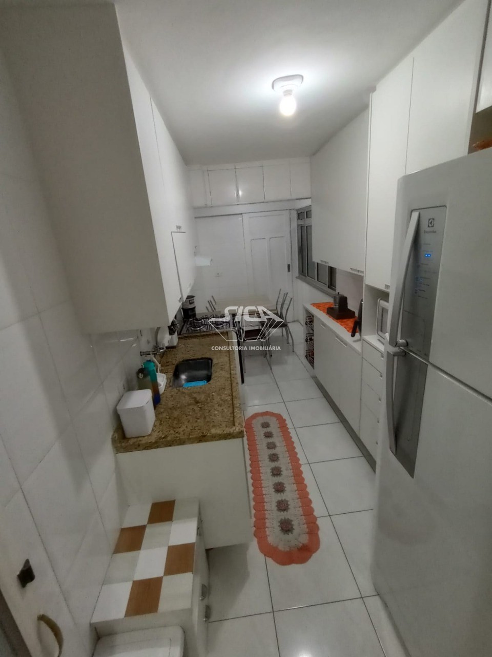 Apartamento para alugar com 3 quartos, 99m² - Foto 9