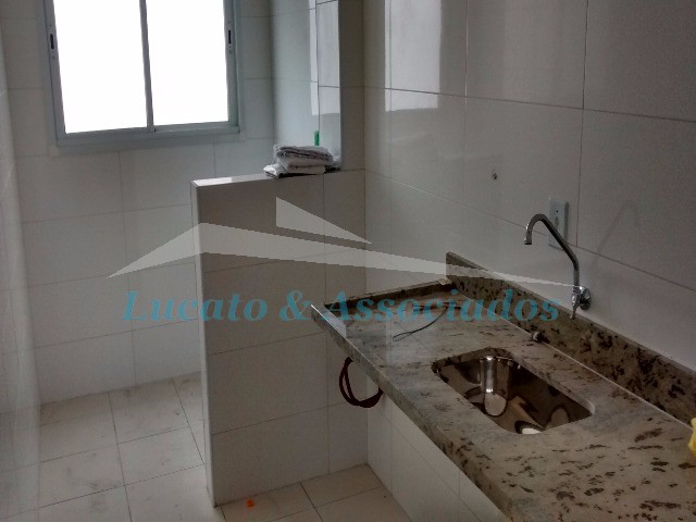 Apartamento à venda com 2 quartos, 62m² - Foto 6