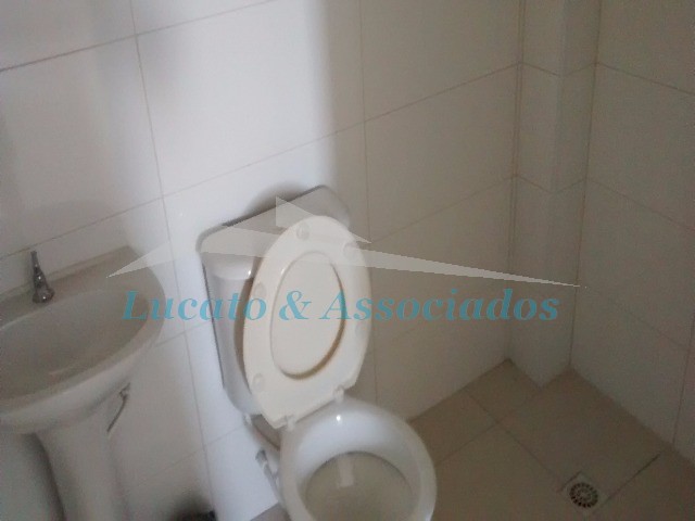 Apartamento à venda com 2 quartos, 62m² - Foto 11