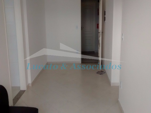 Apartamento à venda com 2 quartos, 62m² - Foto 13