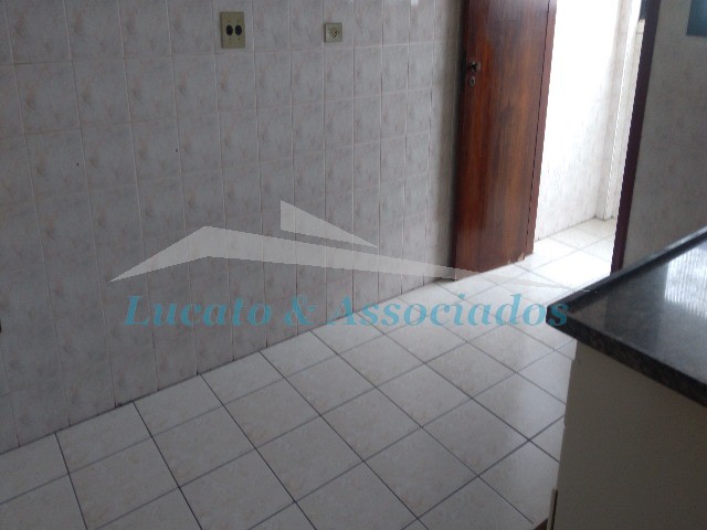 Apartamento para alugar com 2 quartos, 68m² - Foto 14