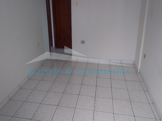 Apartamento para alugar com 2 quartos, 68m² - Foto 22
