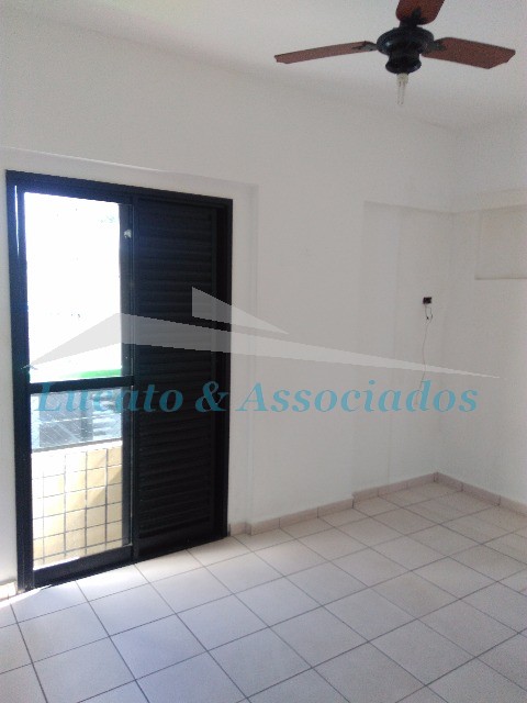 Apartamento à venda com 2 quartos, 66m² - Foto 13