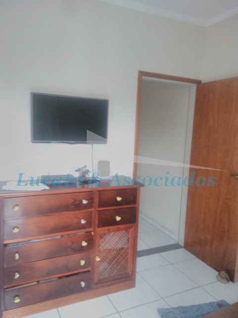 Apartamento para alugar com 2 quartos, 68m² - Foto 18