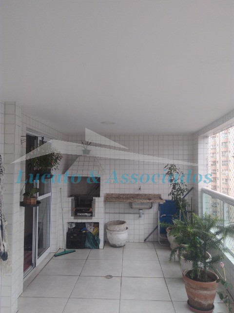 Apartamento à venda com 3 quartos, 150m² - Foto 6