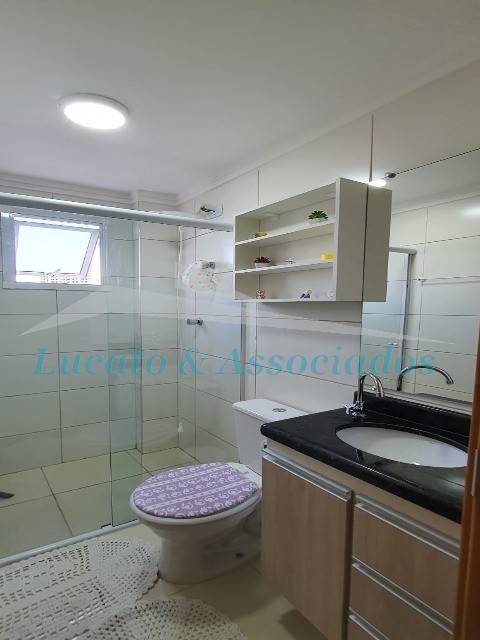 Apartamento à venda com 2 quartos, 67m² - Foto 12