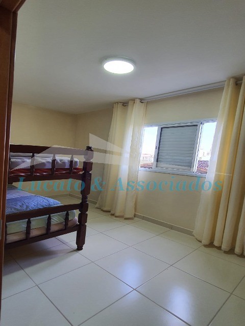 Apartamento à venda com 2 quartos, 67m² - Foto 4