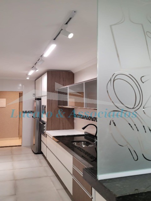 Apartamento à venda com 3 quartos, 119m² - Foto 18