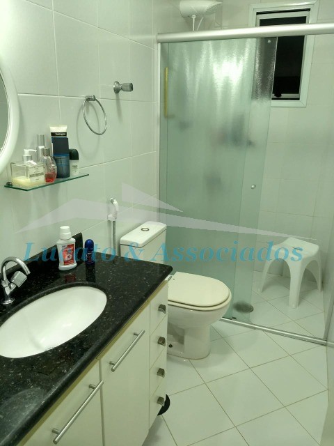 Apartamento à venda com 2 quartos, 74m² - Foto 19