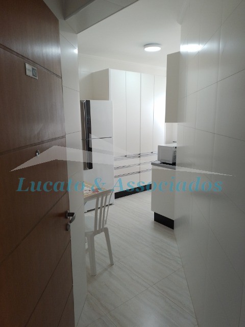 Apartamento à venda com 3 quartos, 195m² - Foto 17