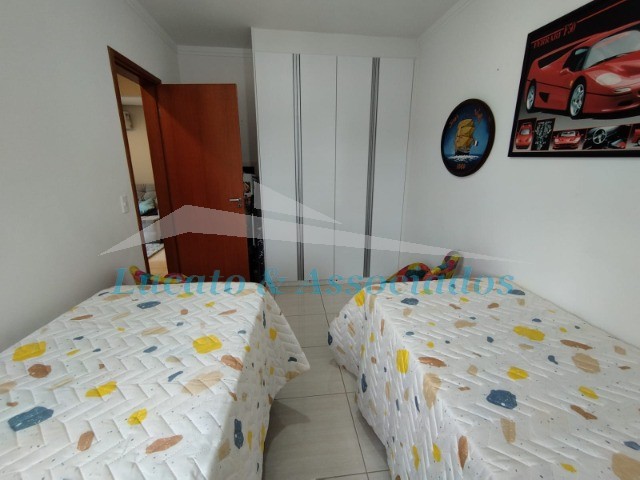 Apartamento à venda com 2 quartos, 74m² - Foto 19