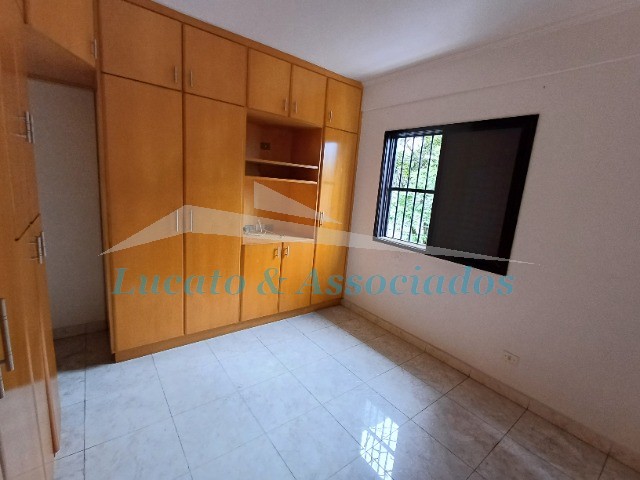 Apartamento à venda com 2 quartos, 64m² - Foto 46