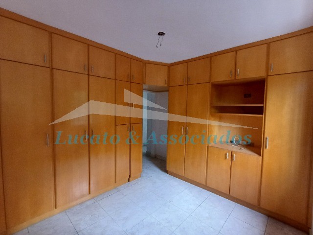 Apartamento à venda com 2 quartos, 64m² - Foto 47