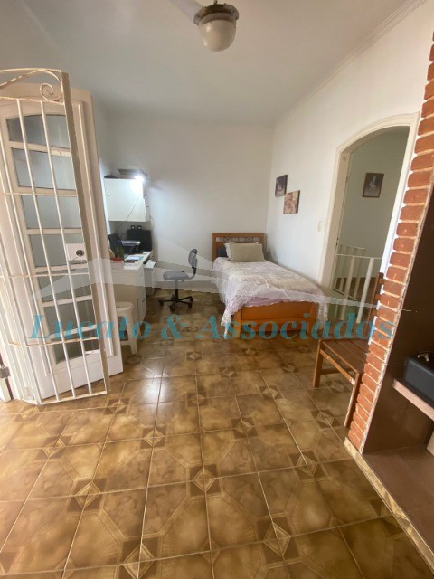 Casa à venda com 3 quartos, 300m² - Foto 11