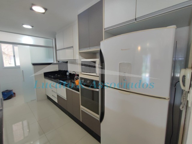 Apartamento à venda com 2 quartos, 76m² - Foto 18