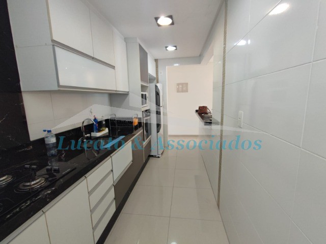 Apartamento à venda com 2 quartos, 76m² - Foto 32