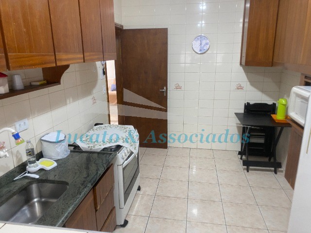 Apartamento à venda com 2 quartos, 70m² - Foto 11