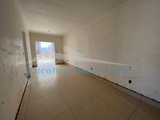 Apartamento à venda com 2 quartos, 77m² - Foto 18