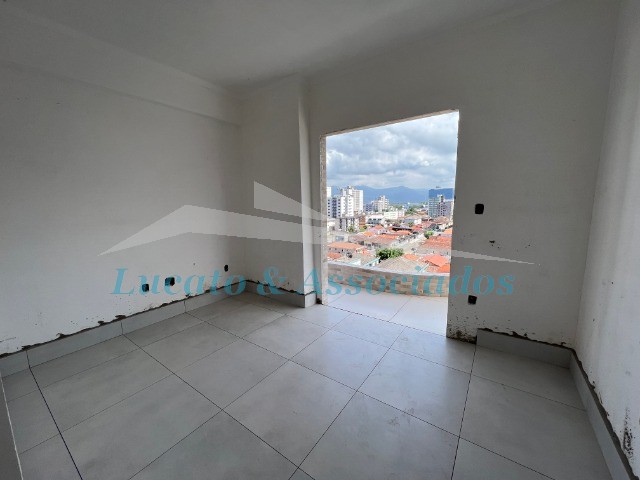 Apartamento à venda com 2 quartos, 77m² - Foto 29