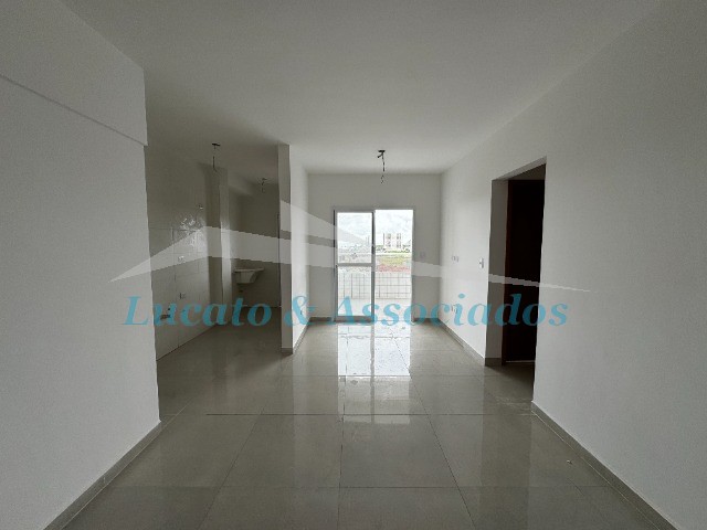 Apartamento à venda com 2 quartos, 68m² - Foto 5