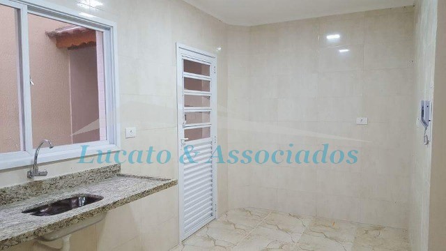 Casa à venda com 2 quartos, 95m² - Foto 9