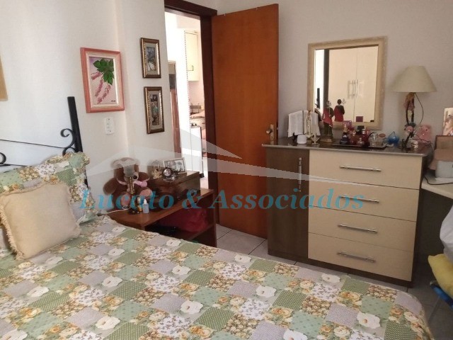 Apartamento à venda com 2 quartos, 75m² - Foto 18