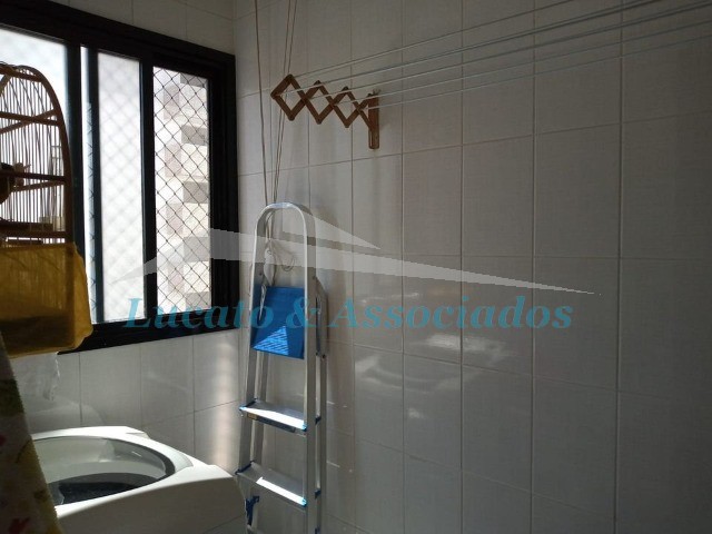 Apartamento à venda com 2 quartos, 75m² - Foto 10