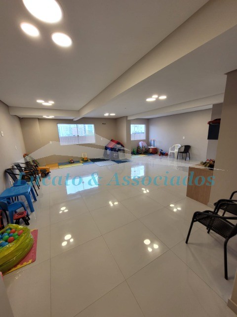 Apartamento à venda com 2 quartos, 109m² - Foto 10