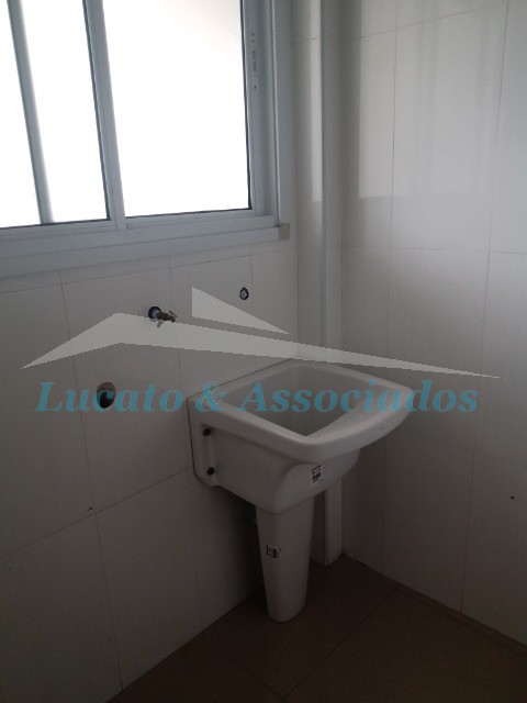 Apartamento para alugar com 2 quartos, 95m² - Foto 20