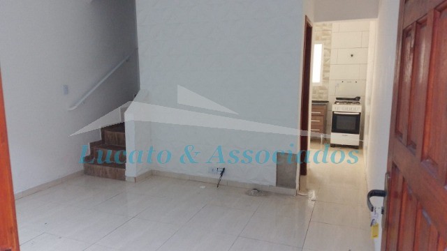 Casa à venda e aluguel com 2 quartos, 54m² - Foto 11