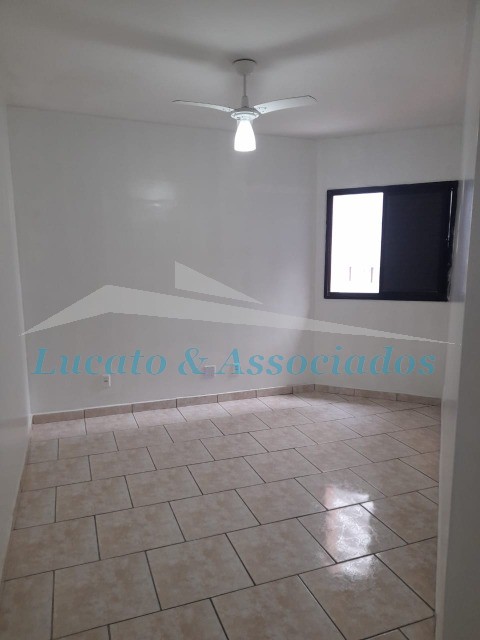 Apartamento para alugar com 2 quartos, 68m² - Foto 20