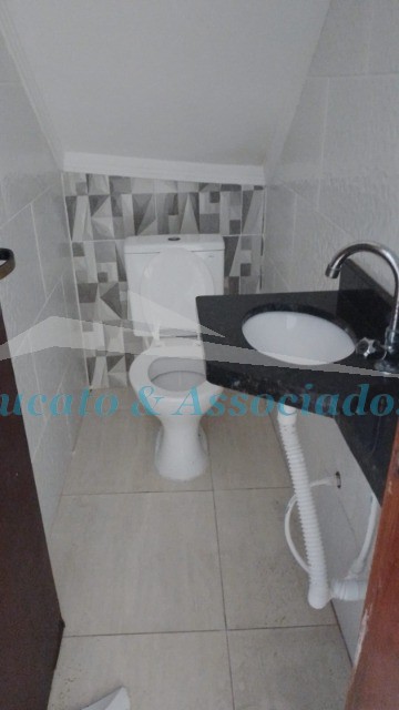 Casa à venda e aluguel com 2 quartos, 54m² - Foto 13