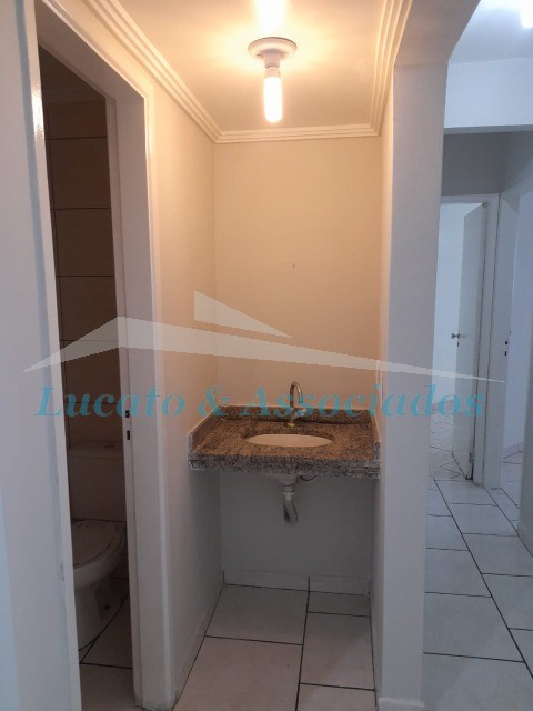 Apartamento para alugar com 2 quartos, 68m² - Foto 5