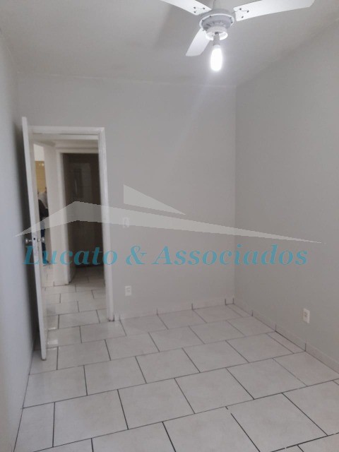 Apartamento para alugar com 2 quartos, 68m² - Foto 18